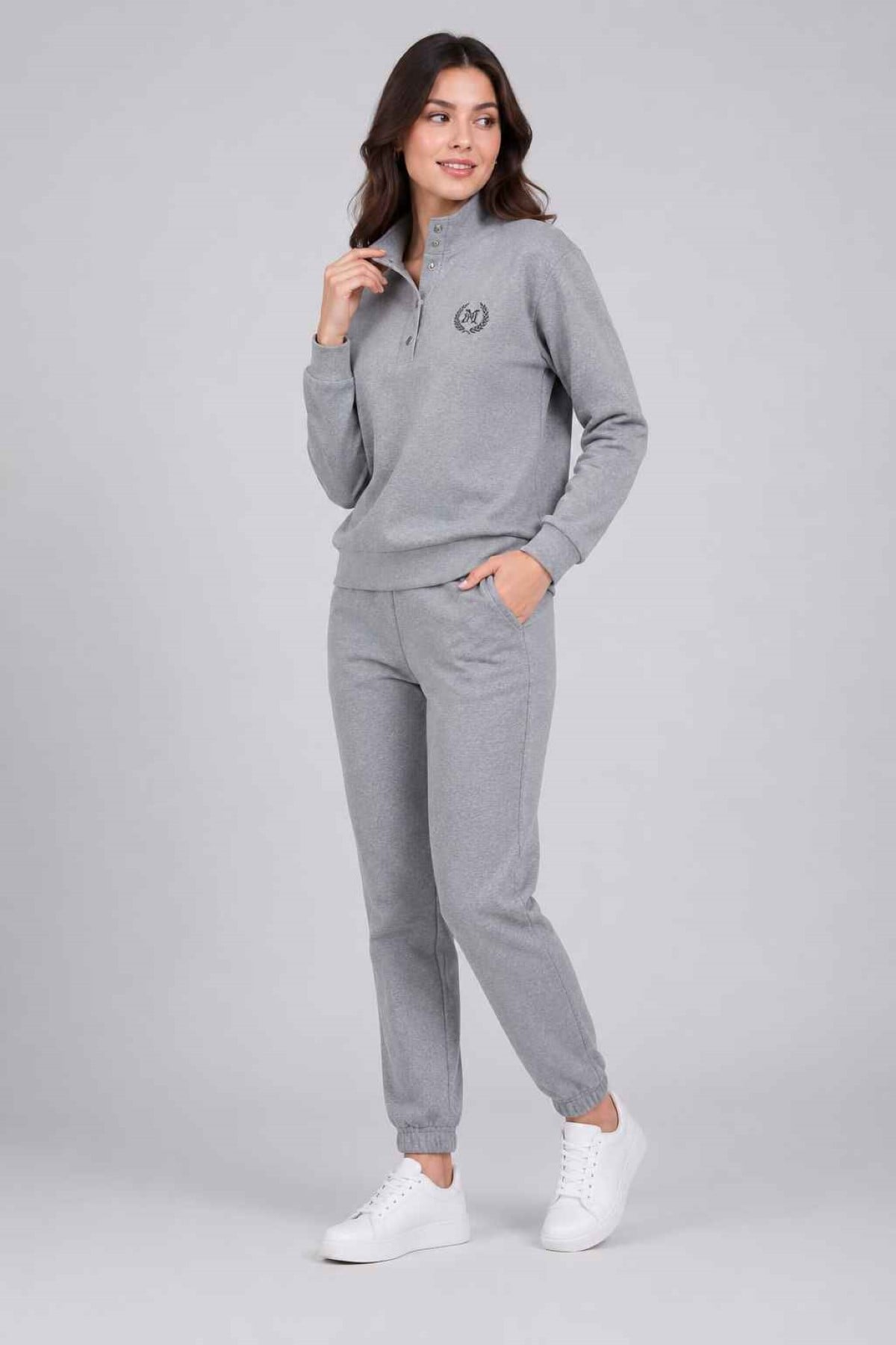 Çıtçıtlı Göğüs Nakışlı Eşofman Takımı | Store