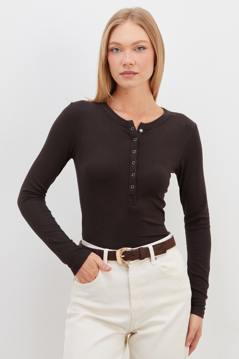 Yarım Çıtçıtlı Slim Fit Bluz