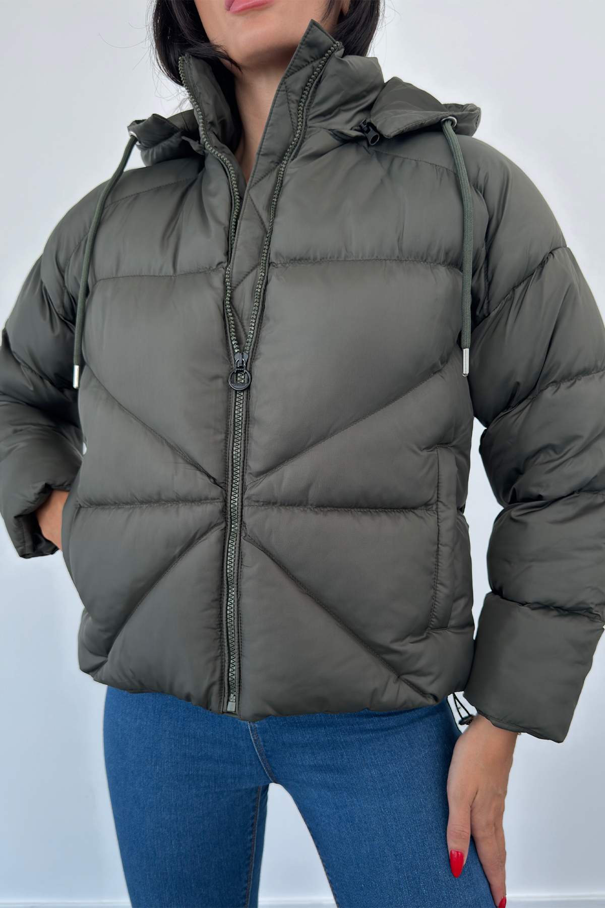 Kapüşonlu Kalın Şişme Mont AD-K50422LNW_