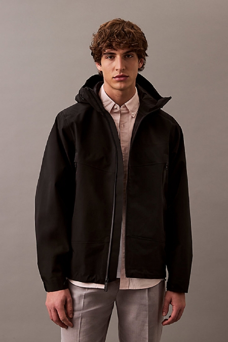 lv04rb540gub1-2025822145134.jpg