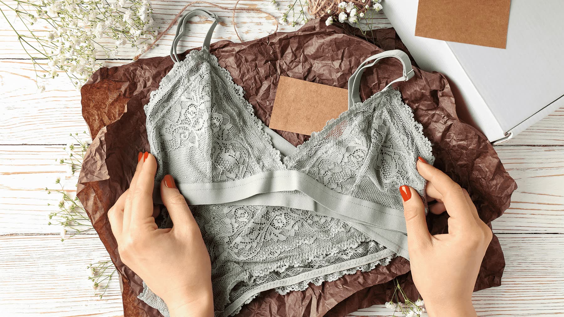 Bralet Ne İle Giyilir? Bralet Kombin Önerileri
