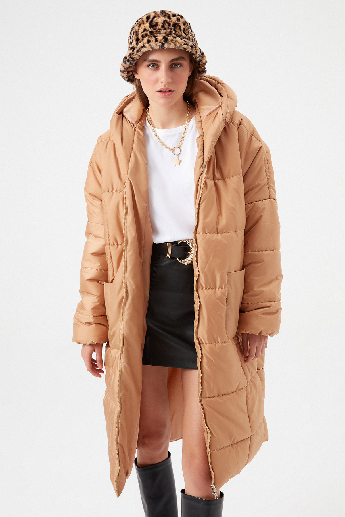 Oversize Uzun Kapüşonlu Şişme Mont | Açelya Okçu 