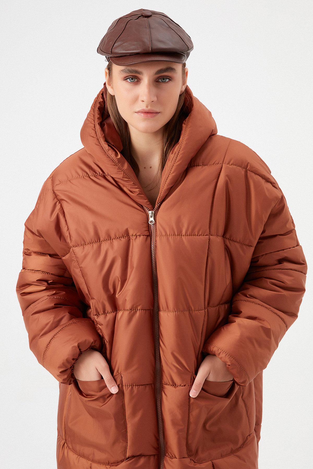 Oversize Uzun Kapüşonlu Şişme Mont | Açelya Okçu 