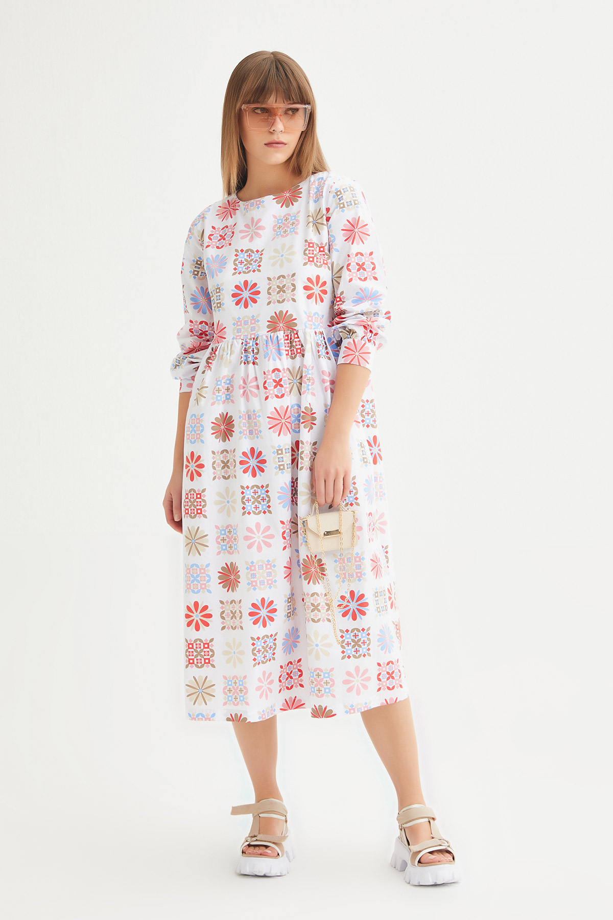 Oversize Belden Büzgülü Coton Elbise | Açelya Okçu 