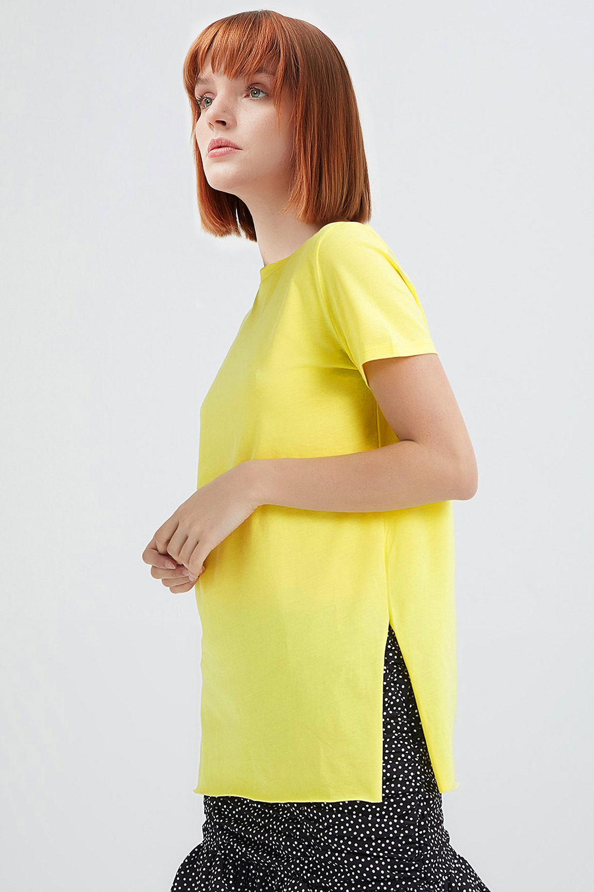 Basic Yırtmaçlı Oversize Tshirt | Açelya Okçu 