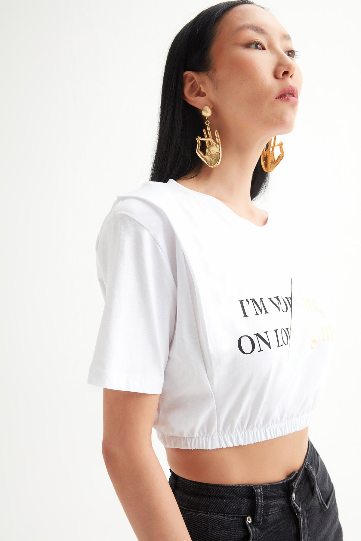 Vatkalı Sloganlı Crop Tshirt | Açelya Okçu 