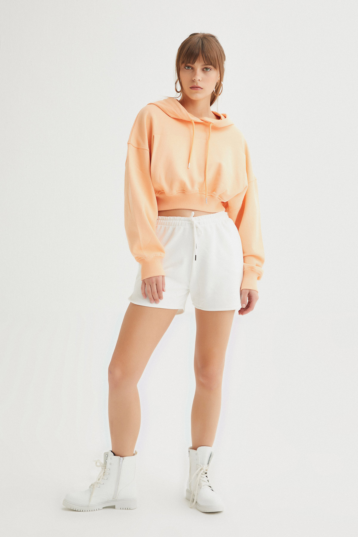 Kapüşonlu Crop Sweat | Açelya Okçu 