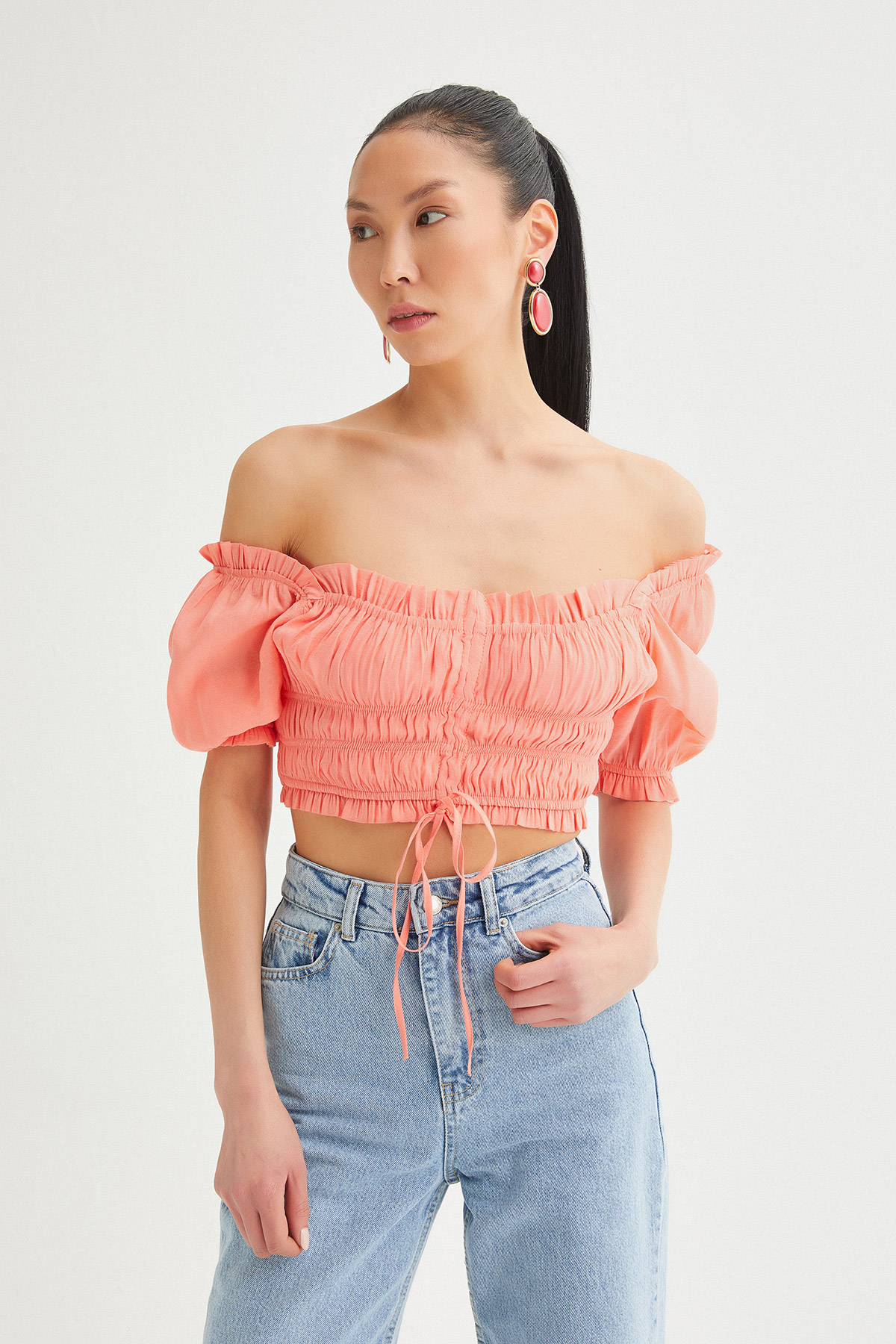 Fırfır Detaylı Büzgülü Crop Bluz | Açelya Okçu 