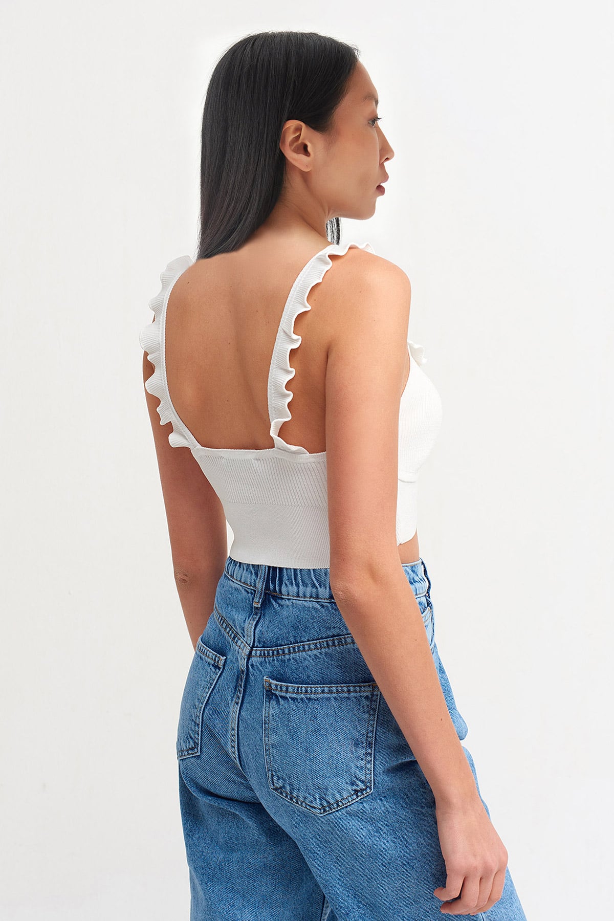 Crop Yakası Fırfırlı Büstiyer |  