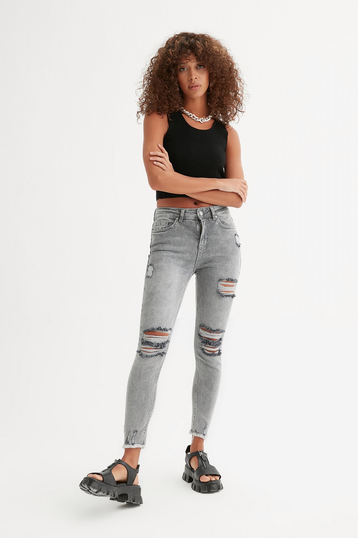 Arka Ve Ön Bacak Yırtık Skinny Jean |  
