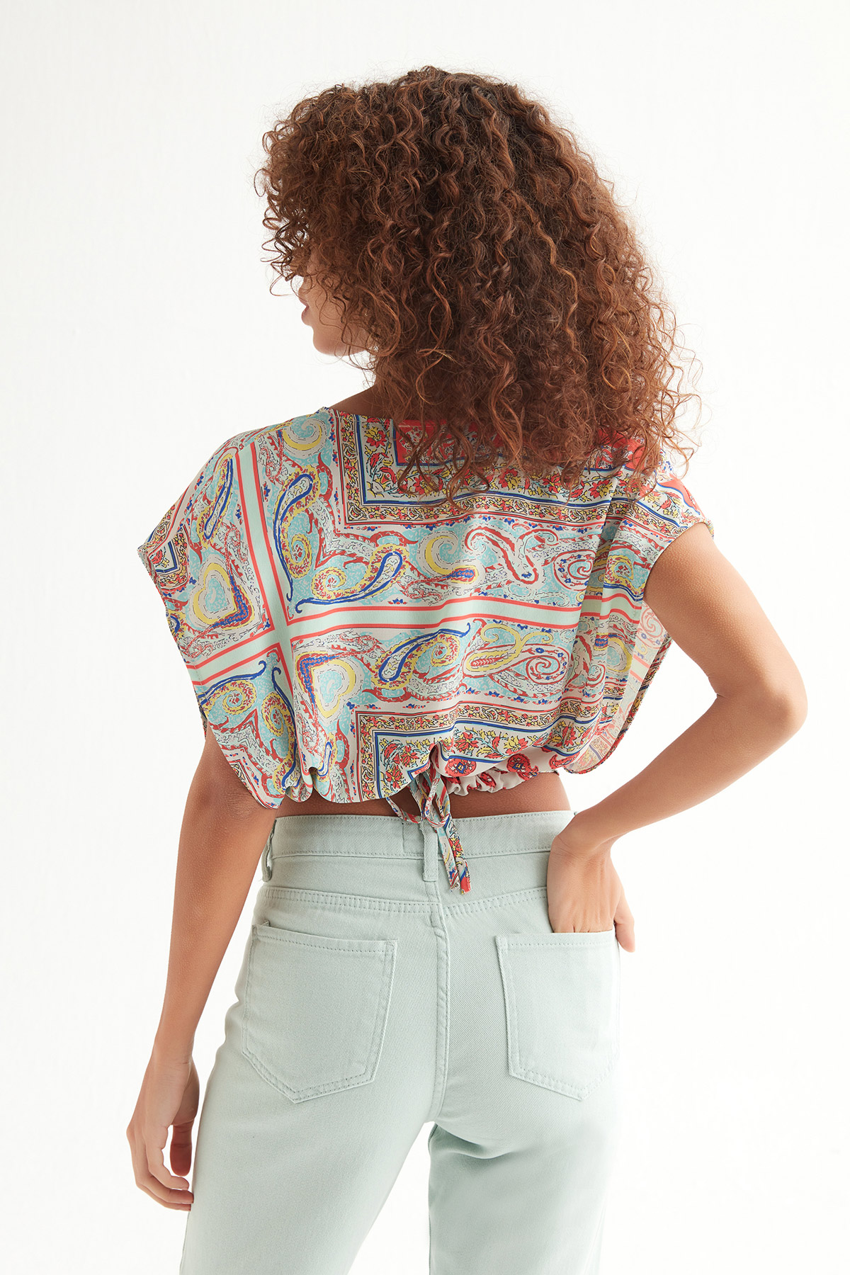 Etnik Desen Bağlamalı Crop Bluz | Açelya Okçu 