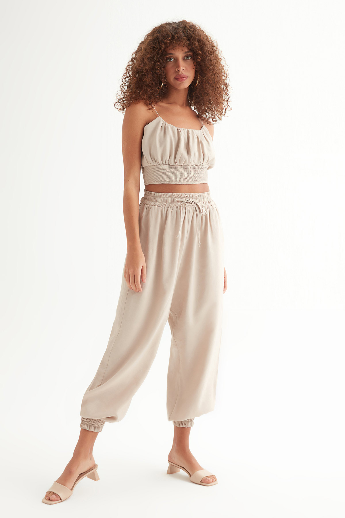Kumlu Keten Jogger Pantolon | Açelya Okçu 