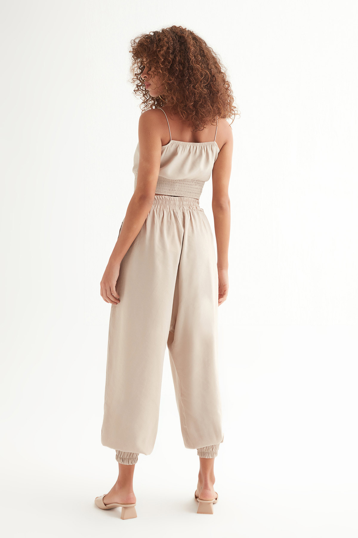 Kumlu Keten Jogger Pantolon | Açelya Okçu 