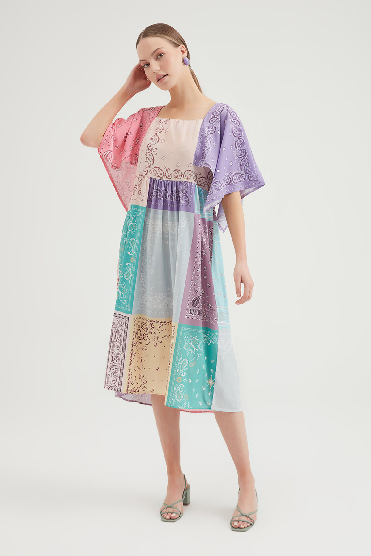 Oversize Kare Yaka Patchwork Elbise | Açelya Okçu 