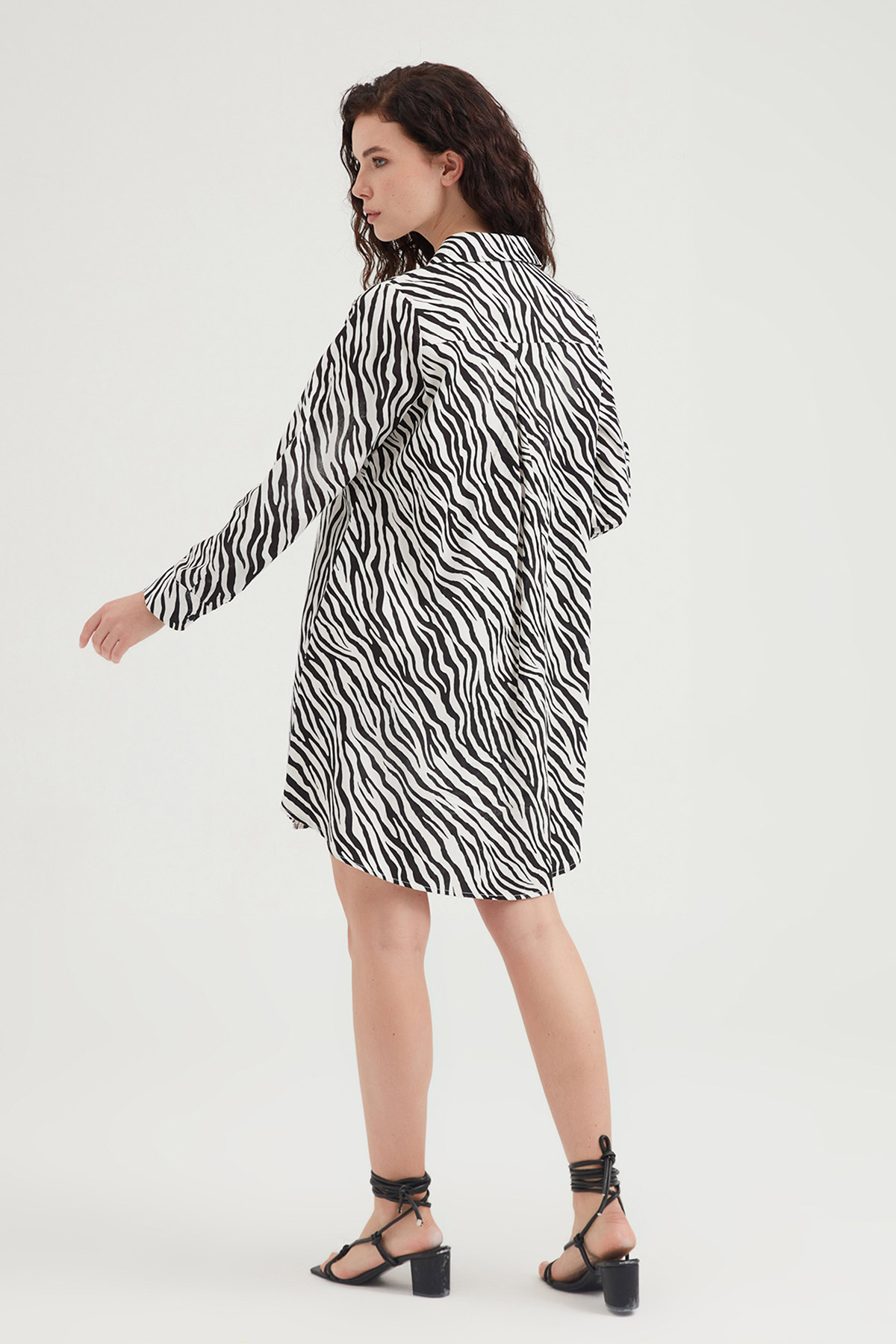 Oversize Zebra Desen Gömlek Elbise | Açelya Okçu 
