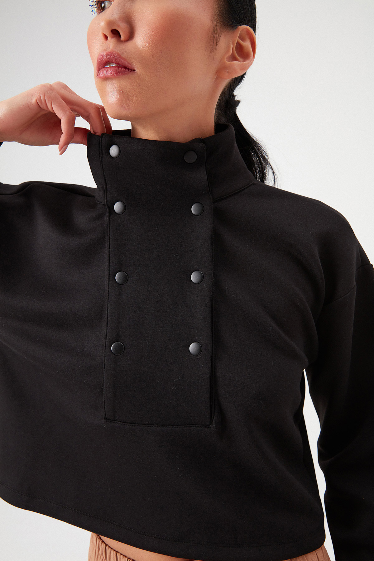 Yakası Patlı Çıtçıtlı Tactel Sweatshirt  | Açelya Okçu 