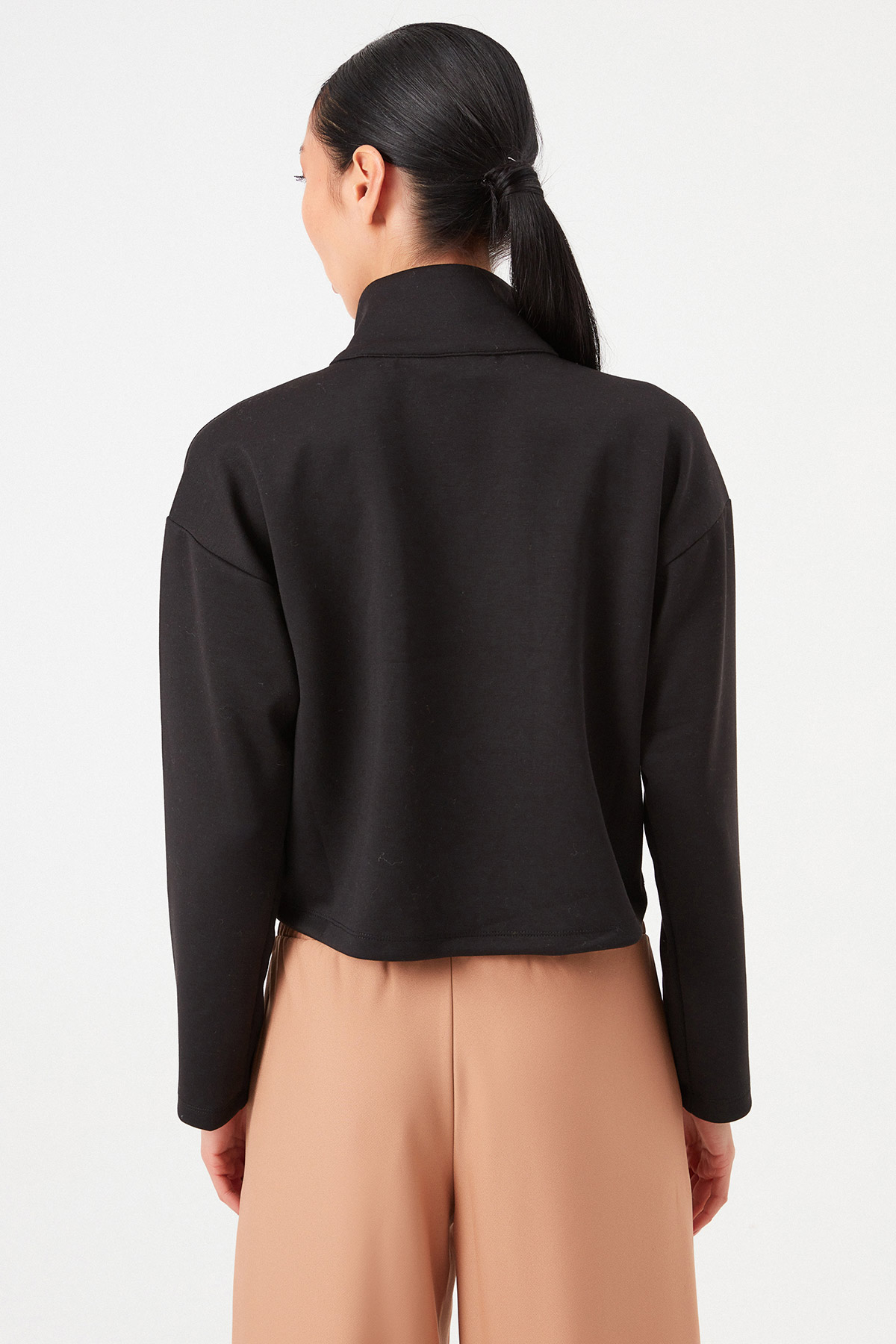 Yakası Patlı Çıtçıtlı Tactel Sweatshirt  | Açelya Okçu 