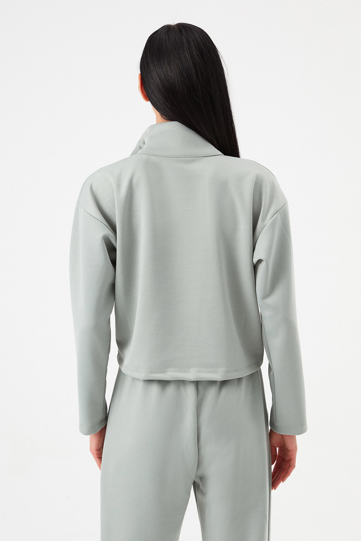 Yakası Patlı Çıtçıtlı Tactel Sweatshirt  | Açelya Okçu 