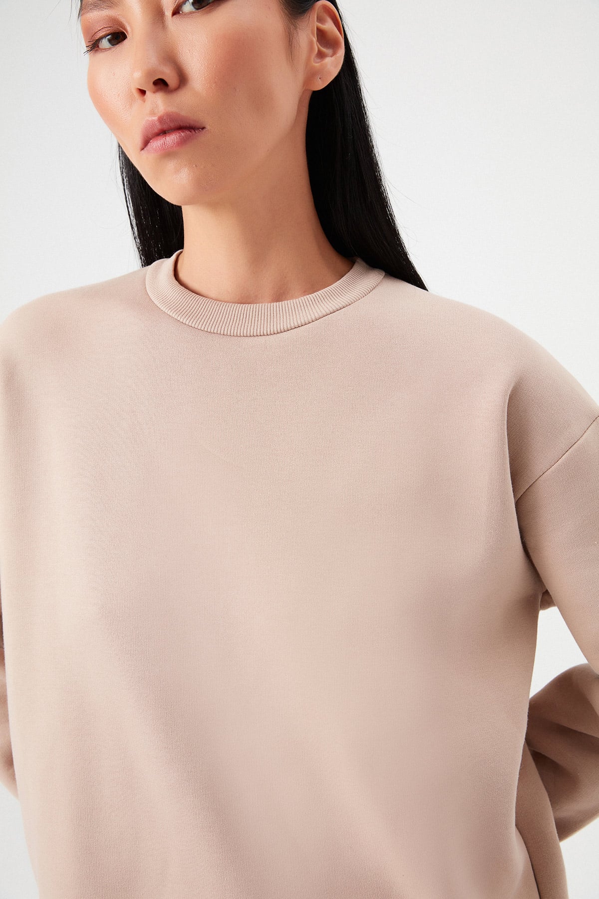 Bisiklet Yaka Şardonlu Sweatshirt |  