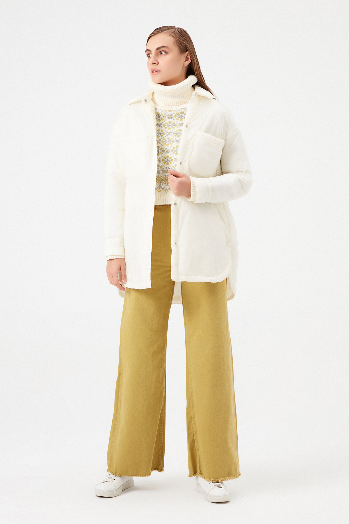Oversize Cep Detaylı Yağmurluk | Açelya Okçu 