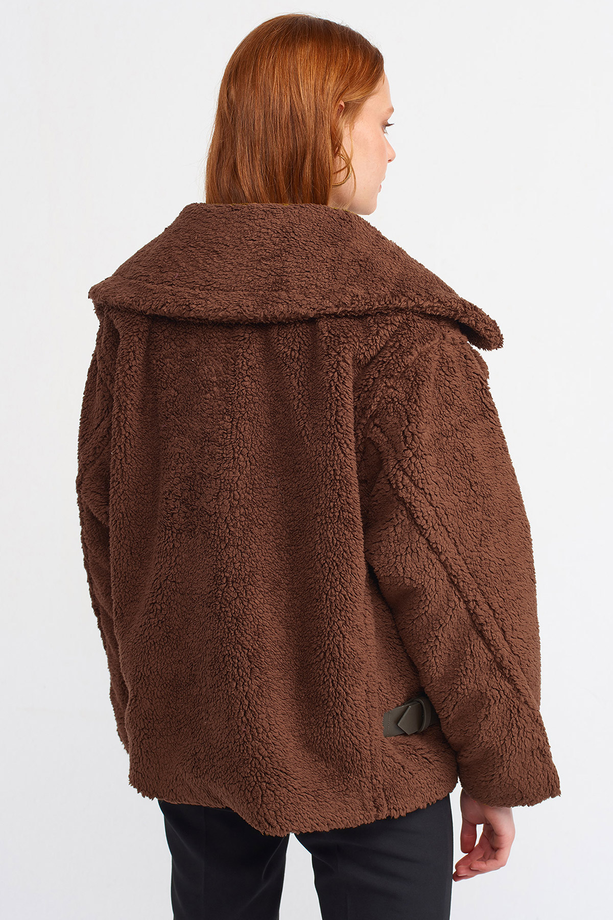 Oversize Yanları Bantlı Peluş Mont | Açelya Okçu 