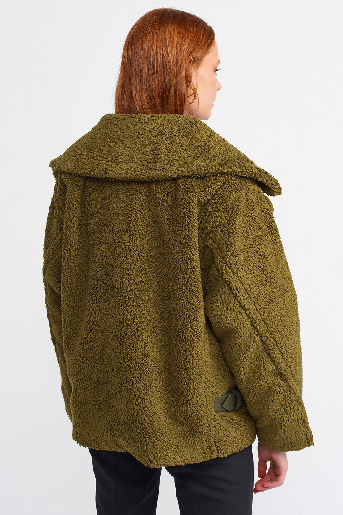 Oversize Yanları Bantlı Peluş Mont | Açelya Okçu 