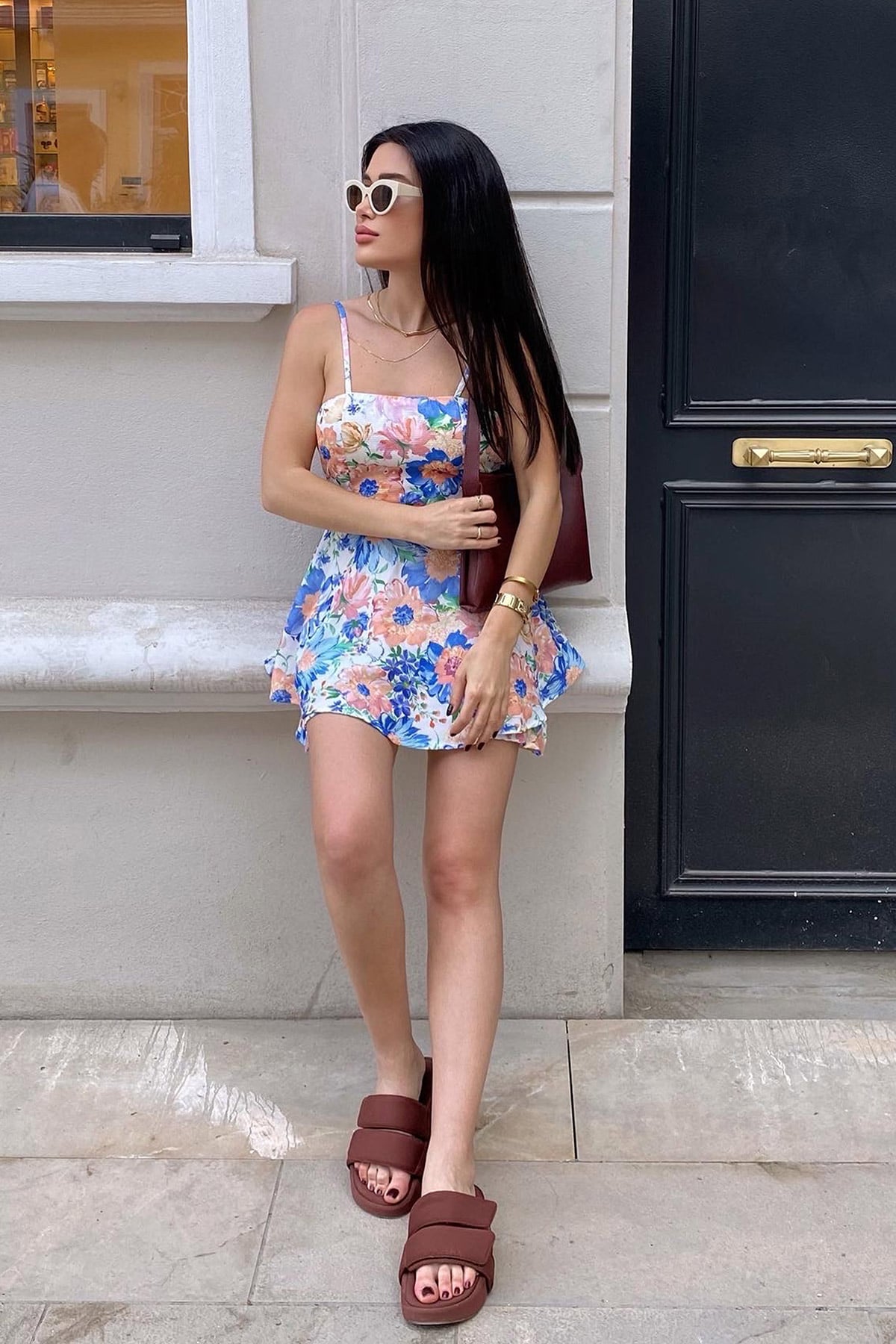 Çiçekli Cut Out Detaylı Şortlu Elbise |  