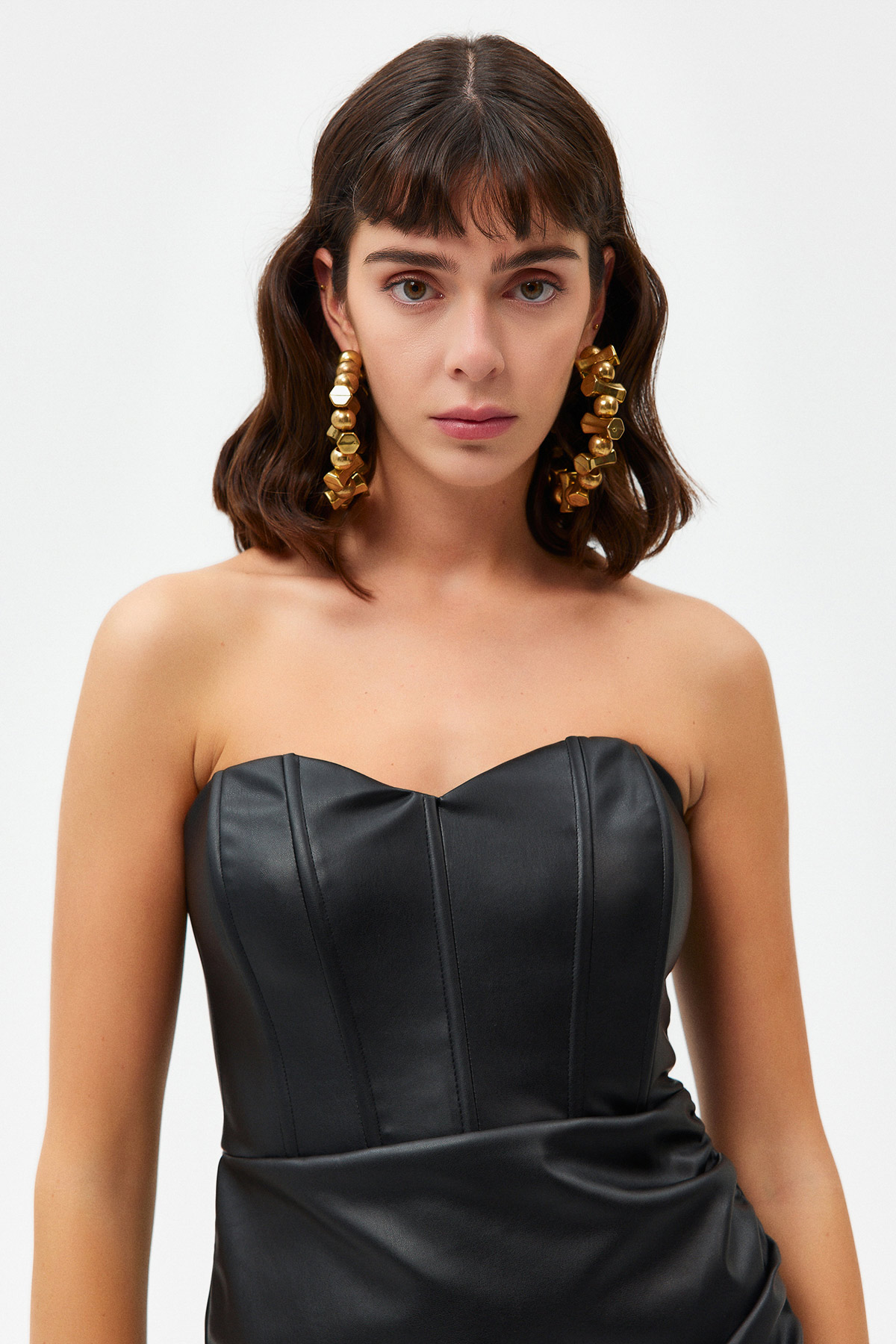 Straplez Suni Deri Drape Detaylı Elbise | Açelya Okçu 
