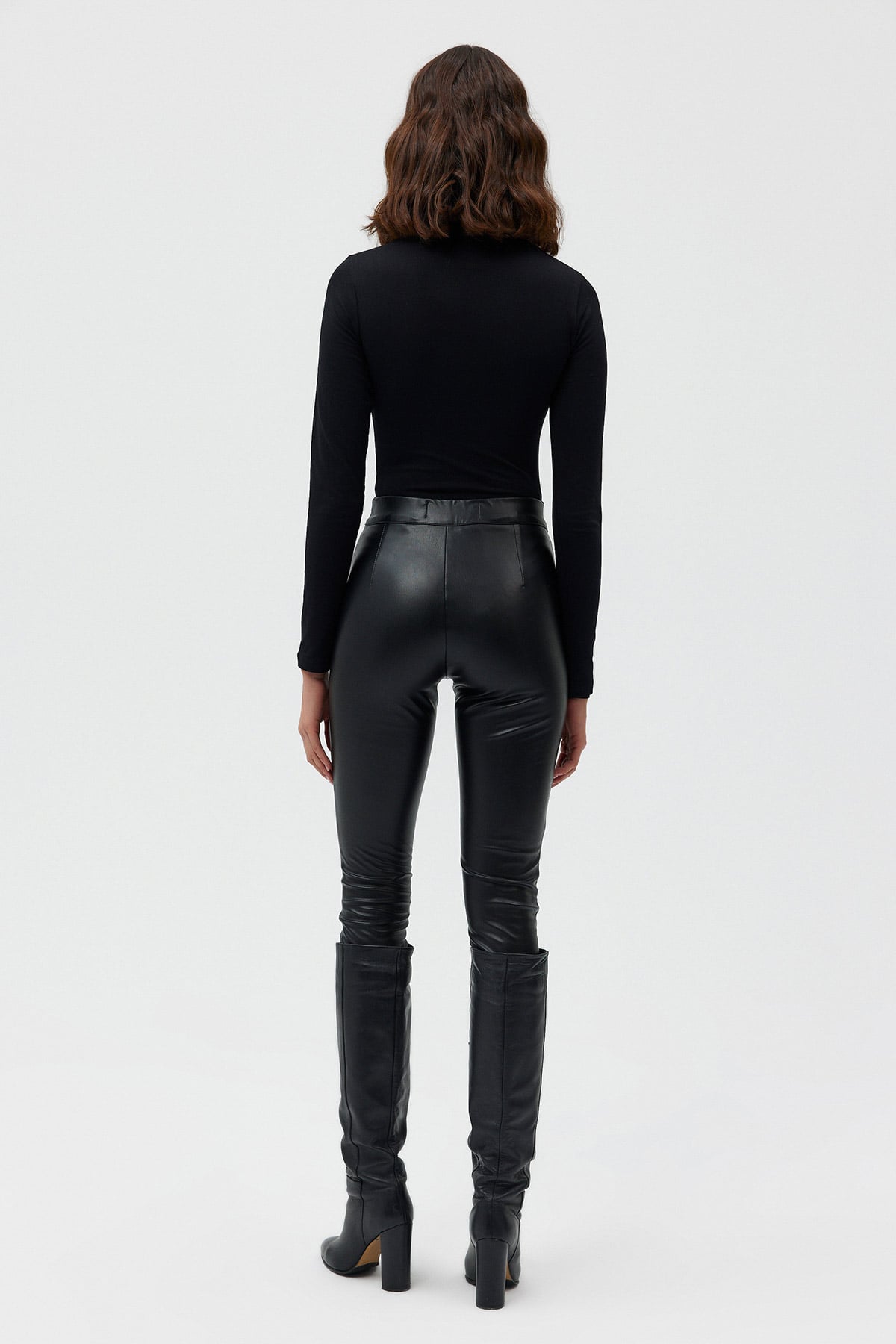  Yarım Balıkçı Dik Yaka Altı Çıt Çıtlı Bodysuit Bluz |  