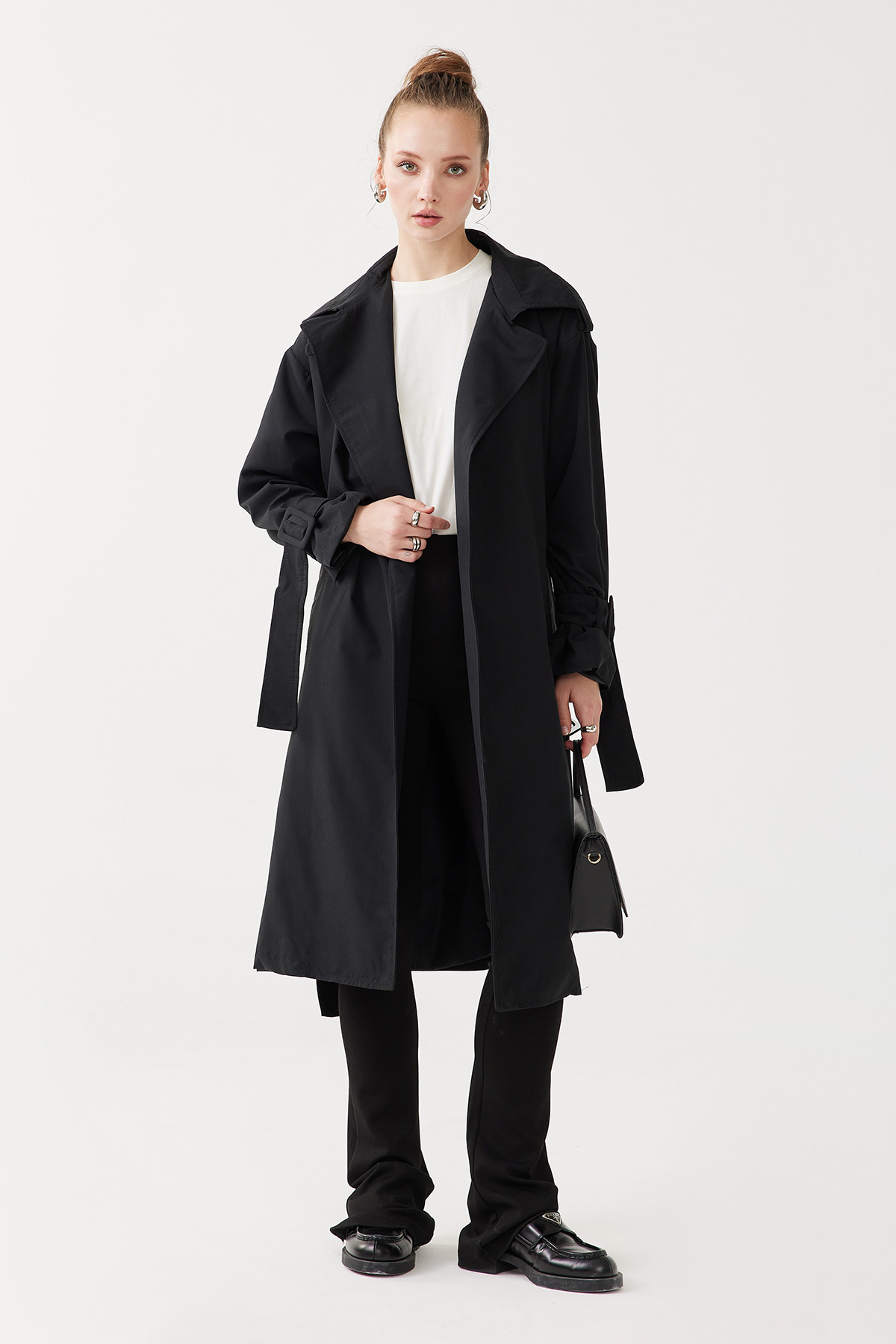 black-buckled-oversize-cotton-trench-coat