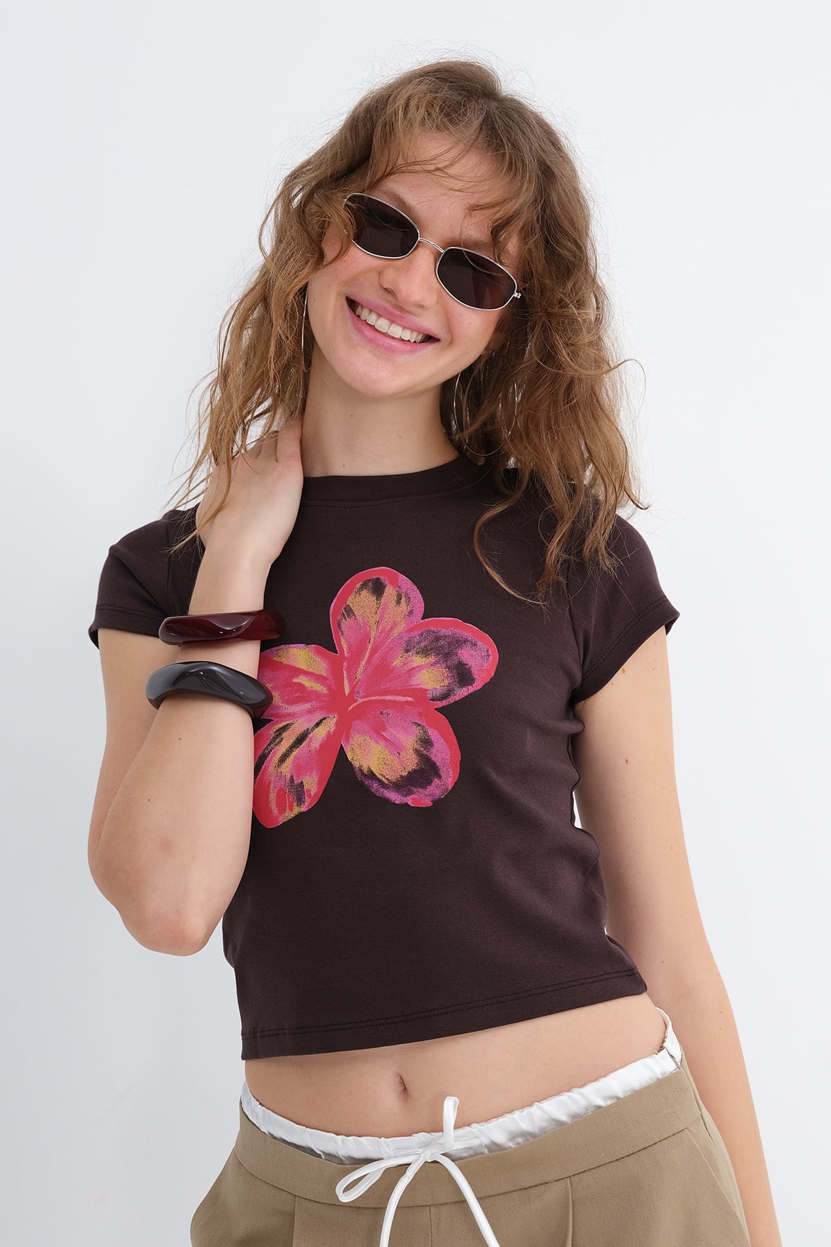 Çiçek Baskılı T-shirt