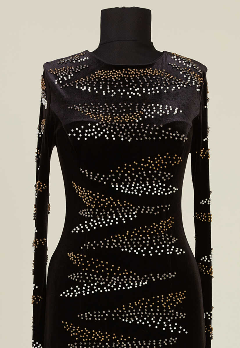 16K1015 BONCUK İŞLEMELİ KADİFE ABİYE, Tesettür Giyim