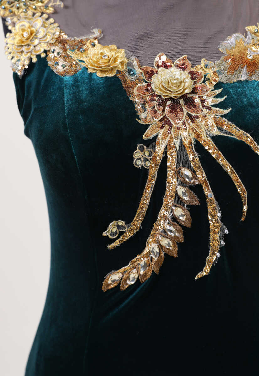 Dökümlü Kadife Abiye