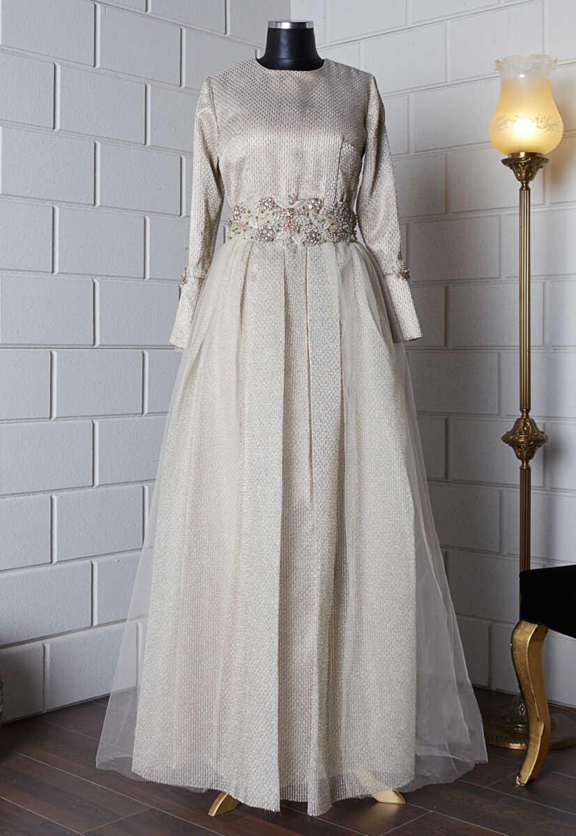 1814 İŞLEMELİ TÜLLÜ TESETTÜR ABİYE