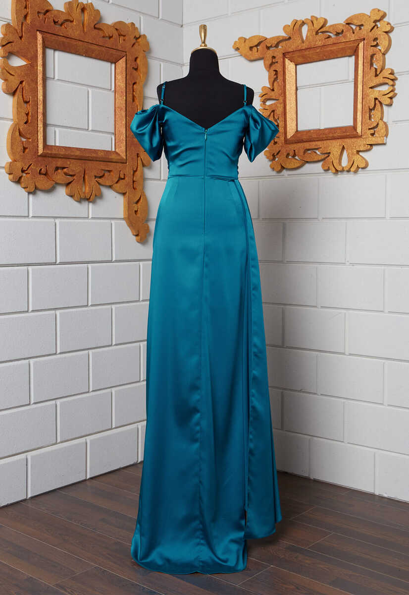 4410 Parlak Saten Kumaş Düşük Kol Abiye, Tesettür Giyim