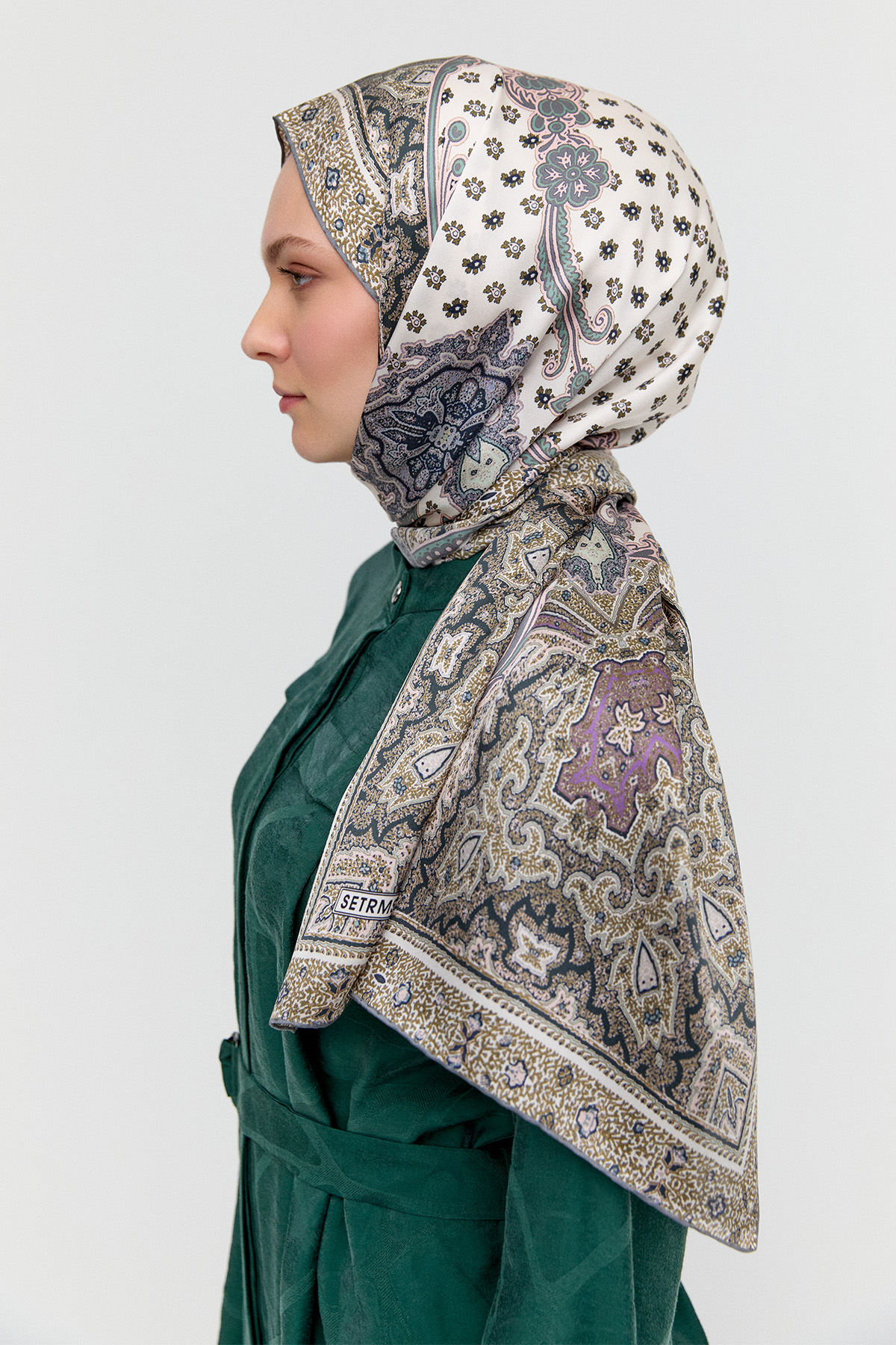 Etnik Desenli İpek Şal