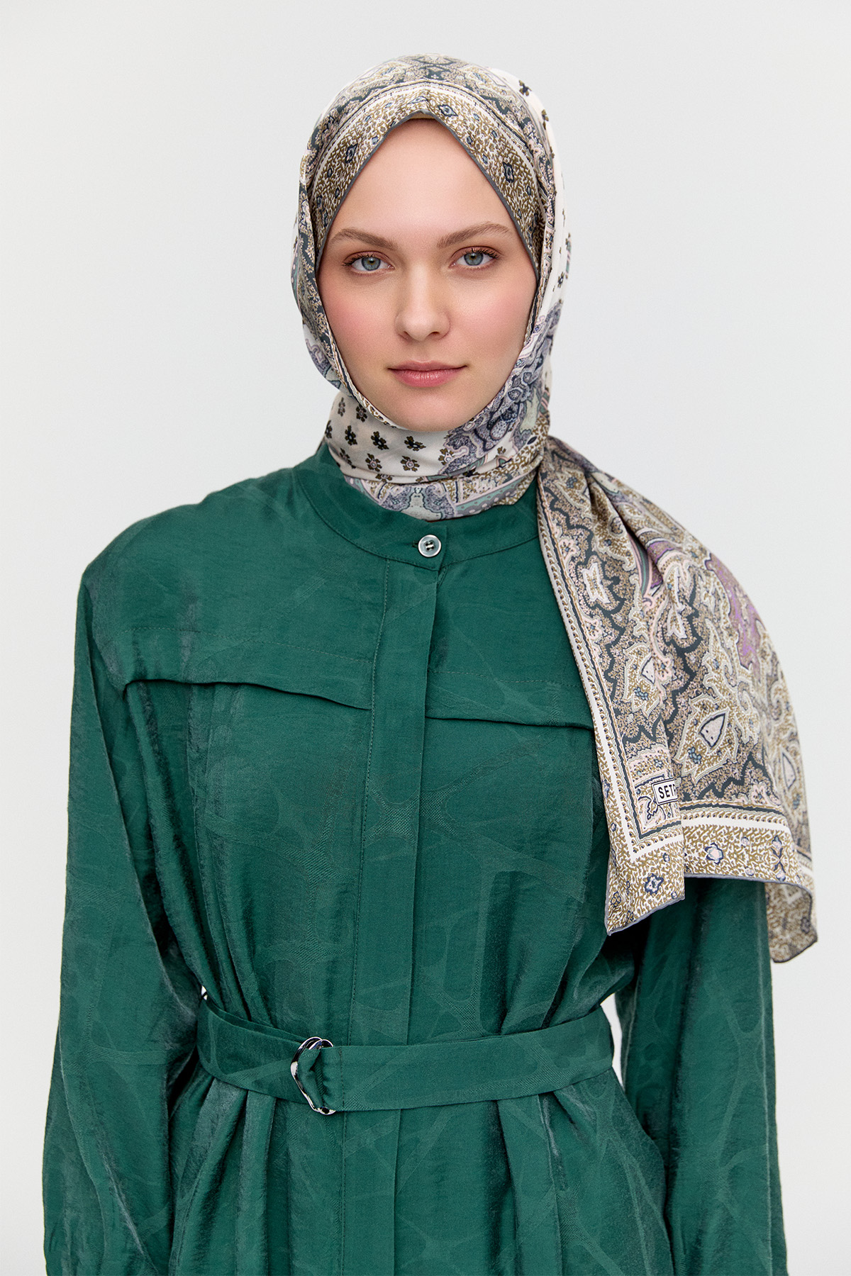 Etnik Desenli İpek Şal