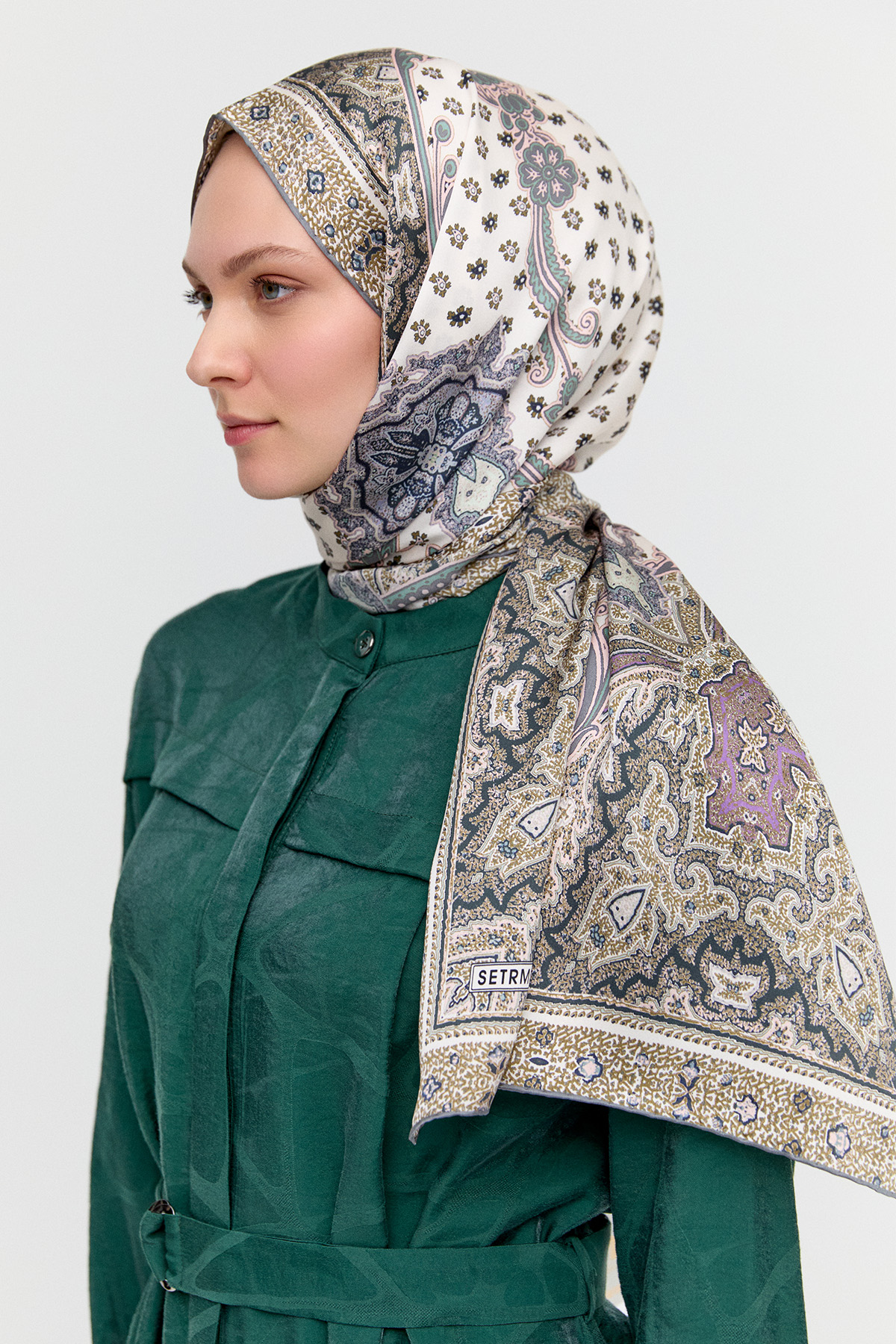 Etnik Desenli İpek Şal