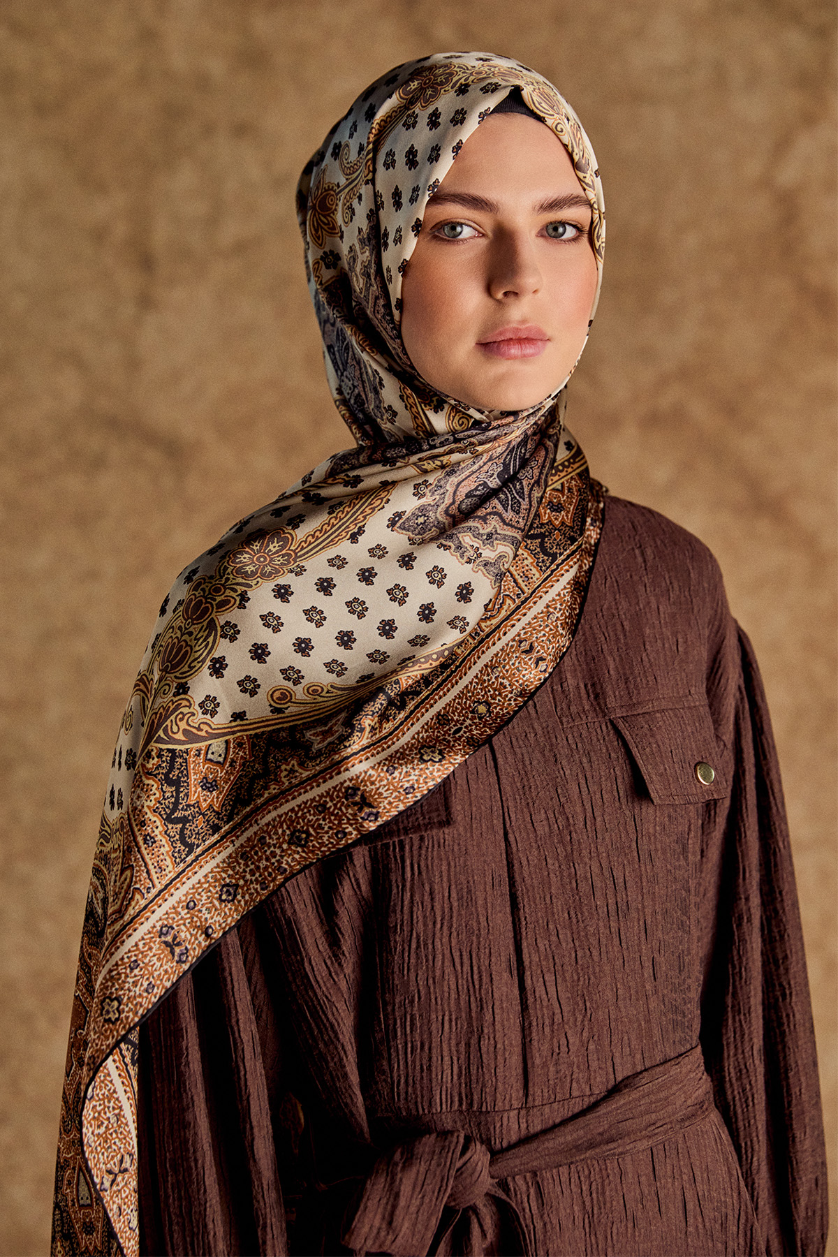 Etnik Desenli İpek Şal