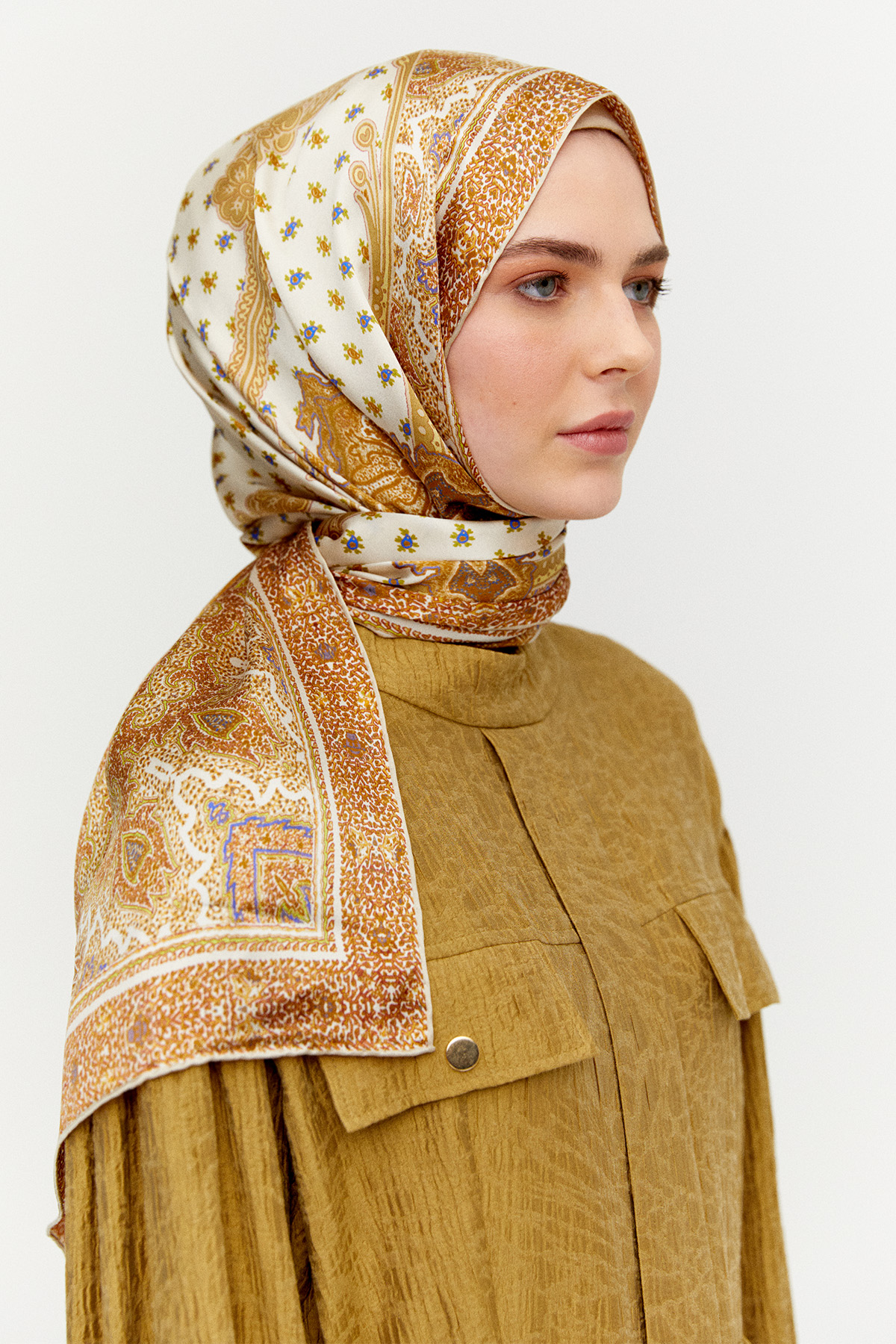 Etnik Desenli İpek Şal