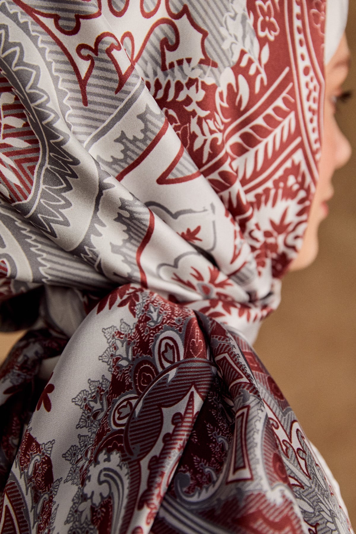 Motif Desenli İpek Şal, Tesettür Giyim