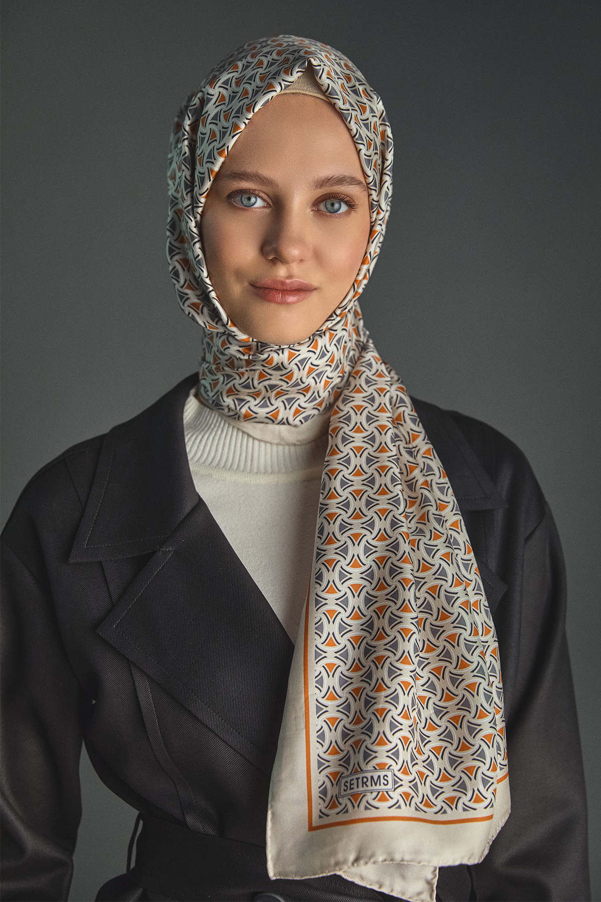 Geometrik Desen İpek Şal