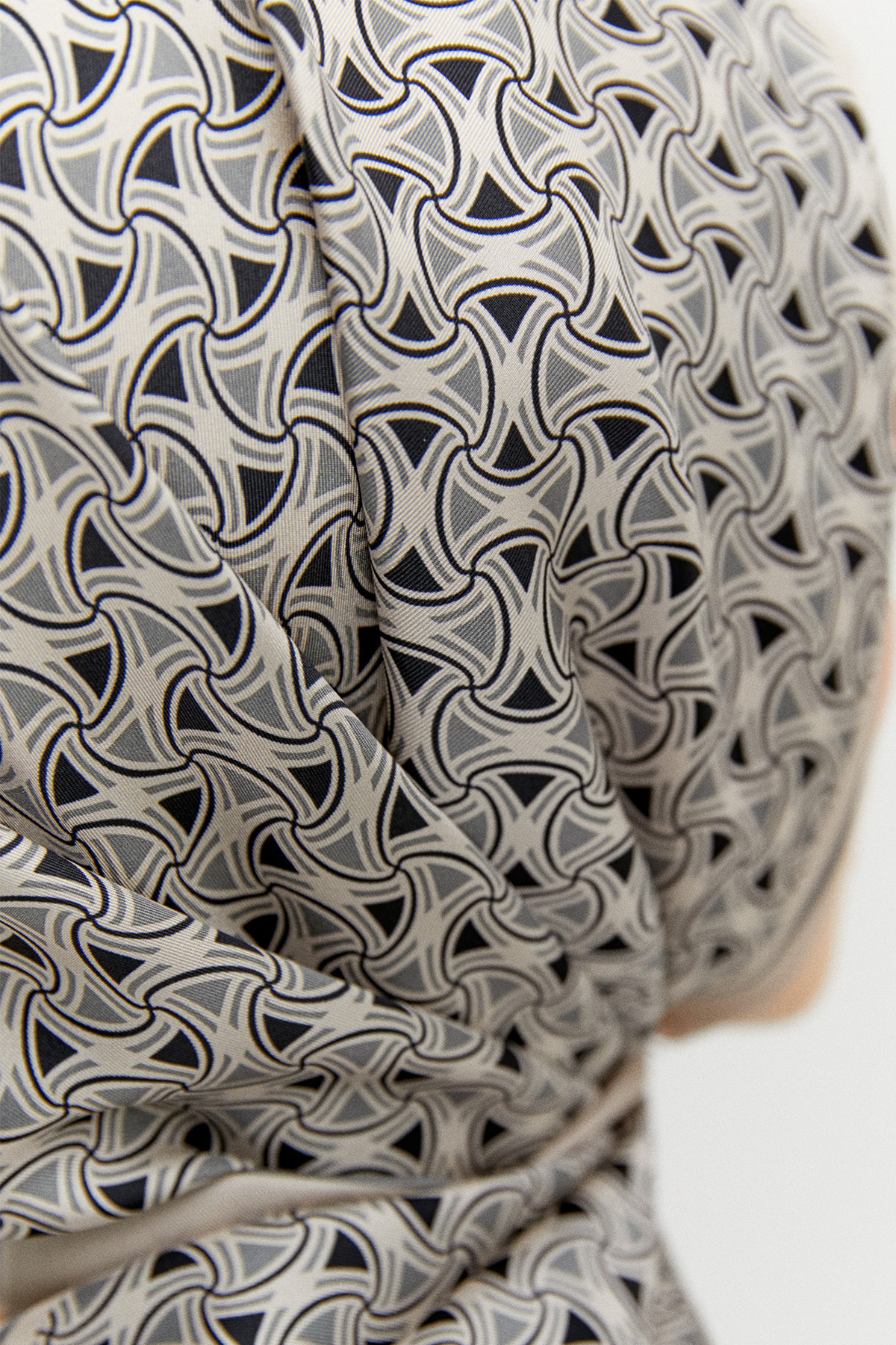 Sarmal Desen İpek Şal