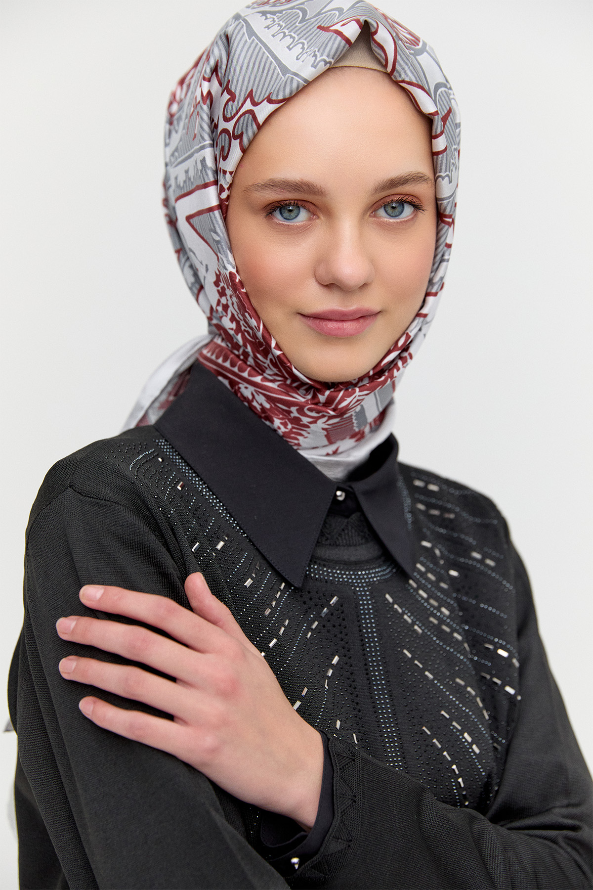 Taş Detaylı Triko Bluz