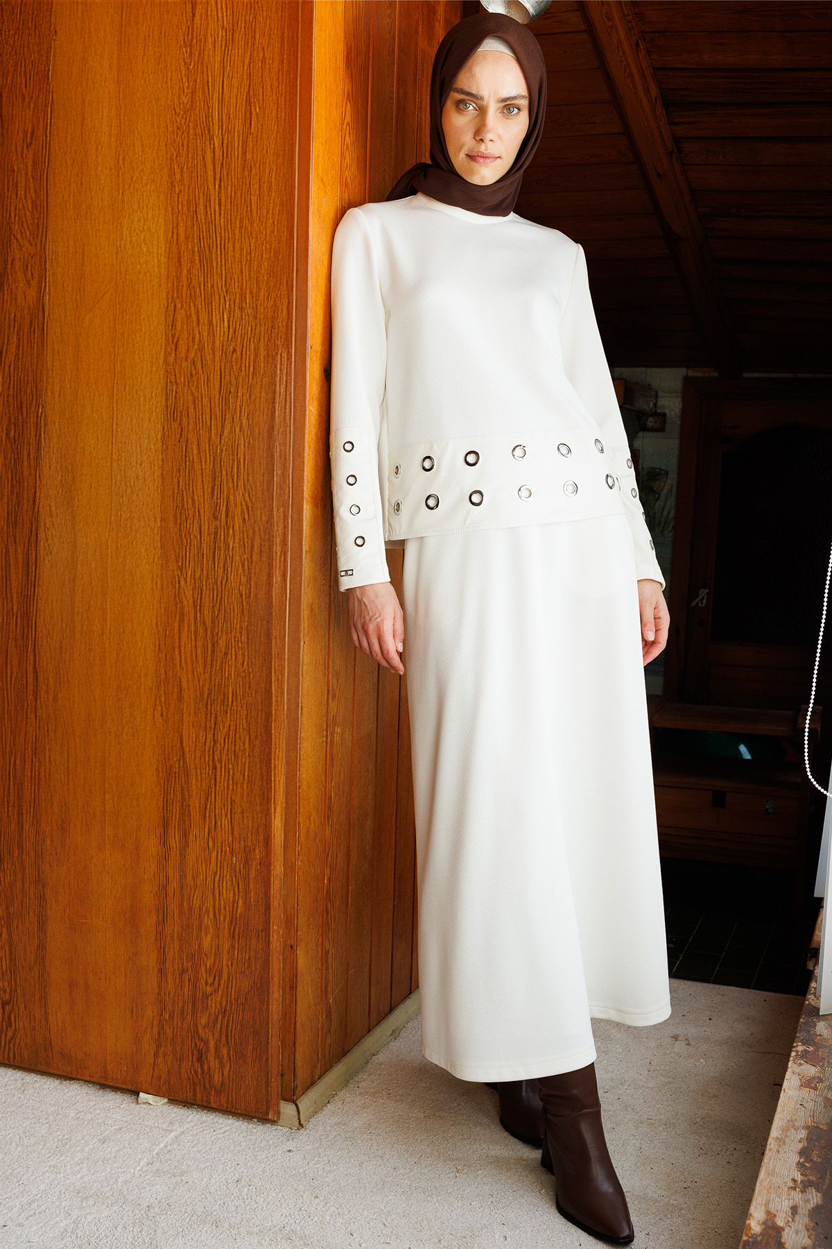 Kuşgözlü Deri Detaylı Hakim Yaka Bluz