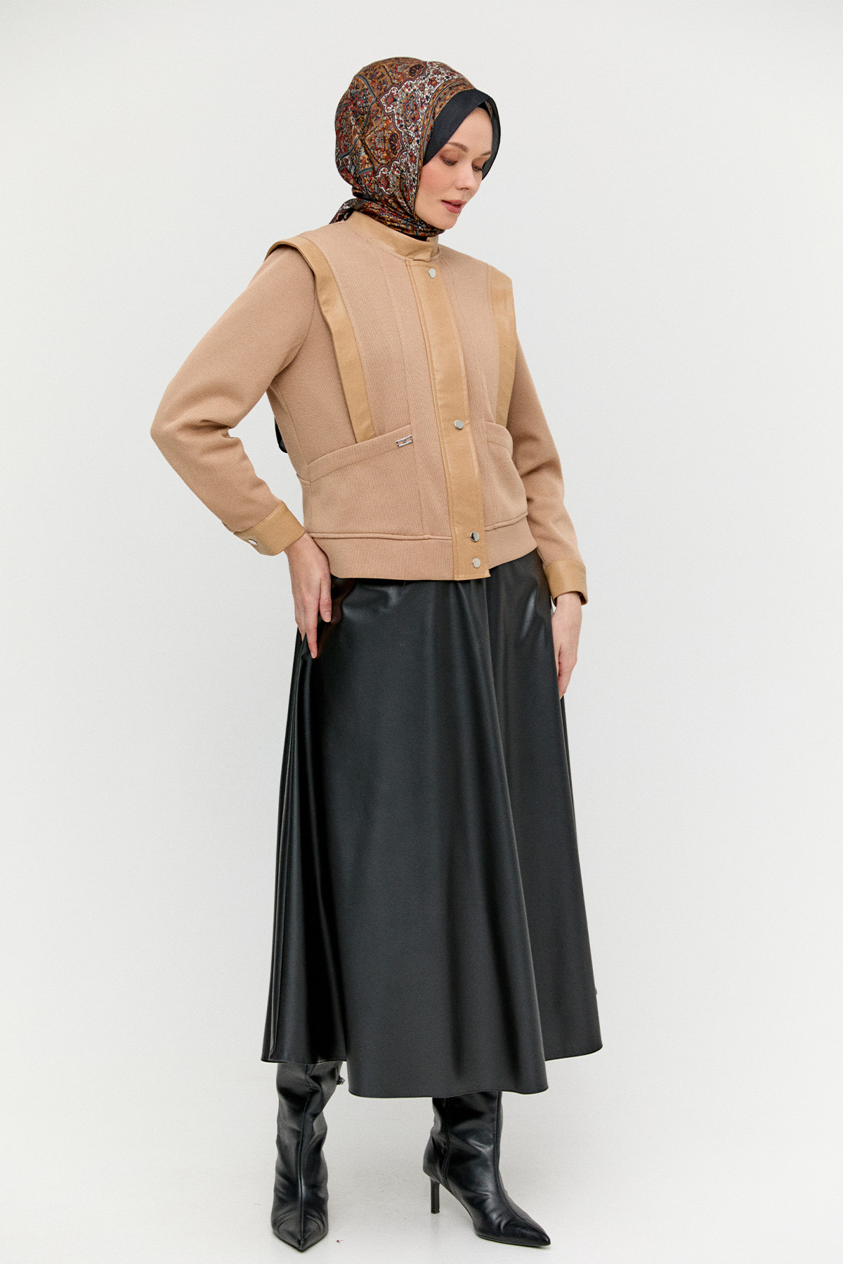 Yüksek Yakalı Örme Ceket, Tesettür Giyim