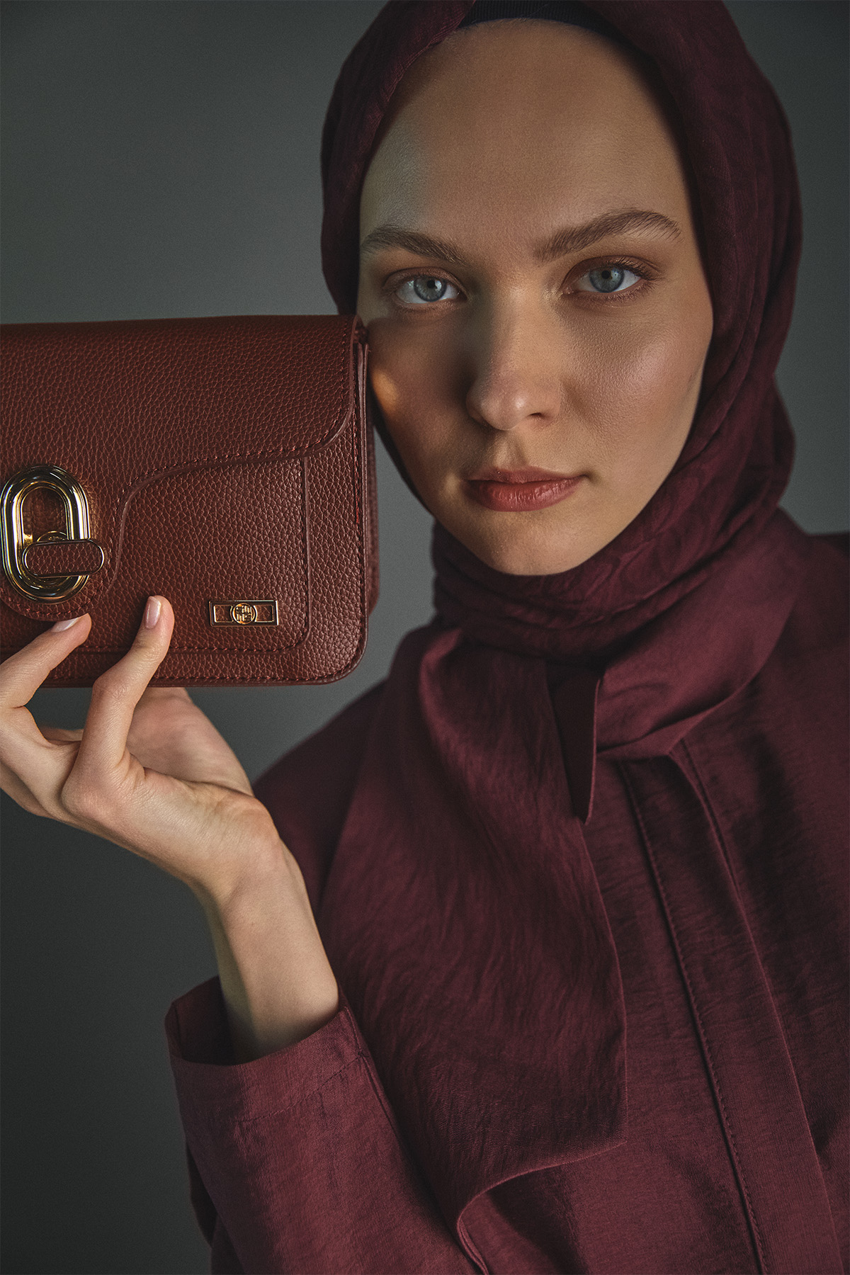 Çok Bölmeli Omuz Çantası, Tesettür Giyim