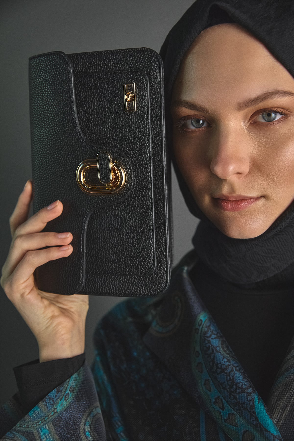 Kartlık Detaylı Mini Omuz Çantası, Tesettür Giyim