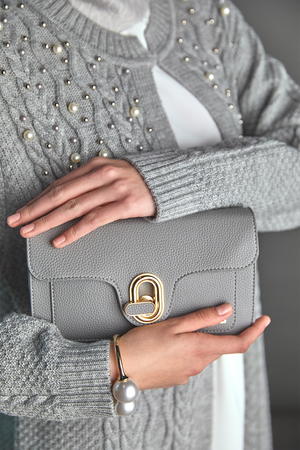 Kartlık Detaylı Mini Omuz Çantası