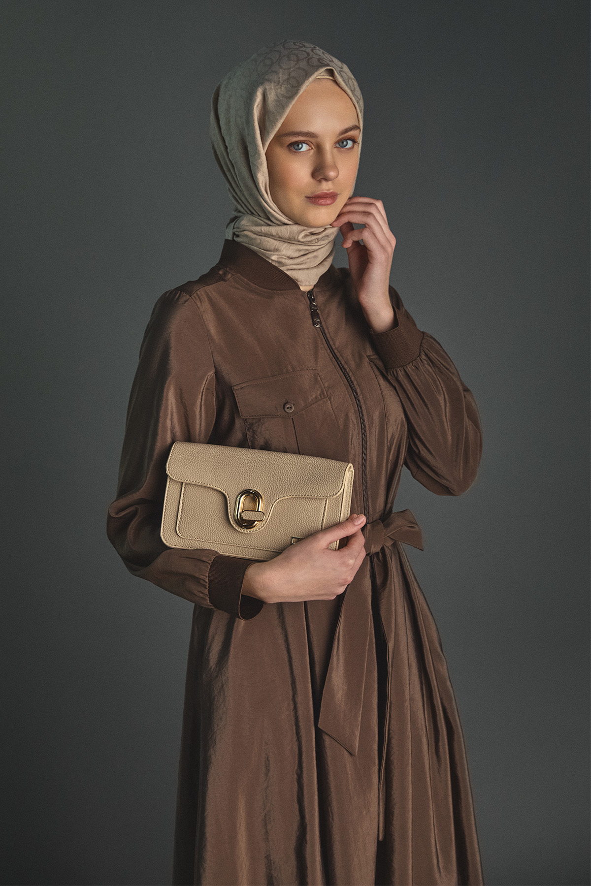 Kartlık Detaylı Mini Omuz Çantası, Tesettür Giyim